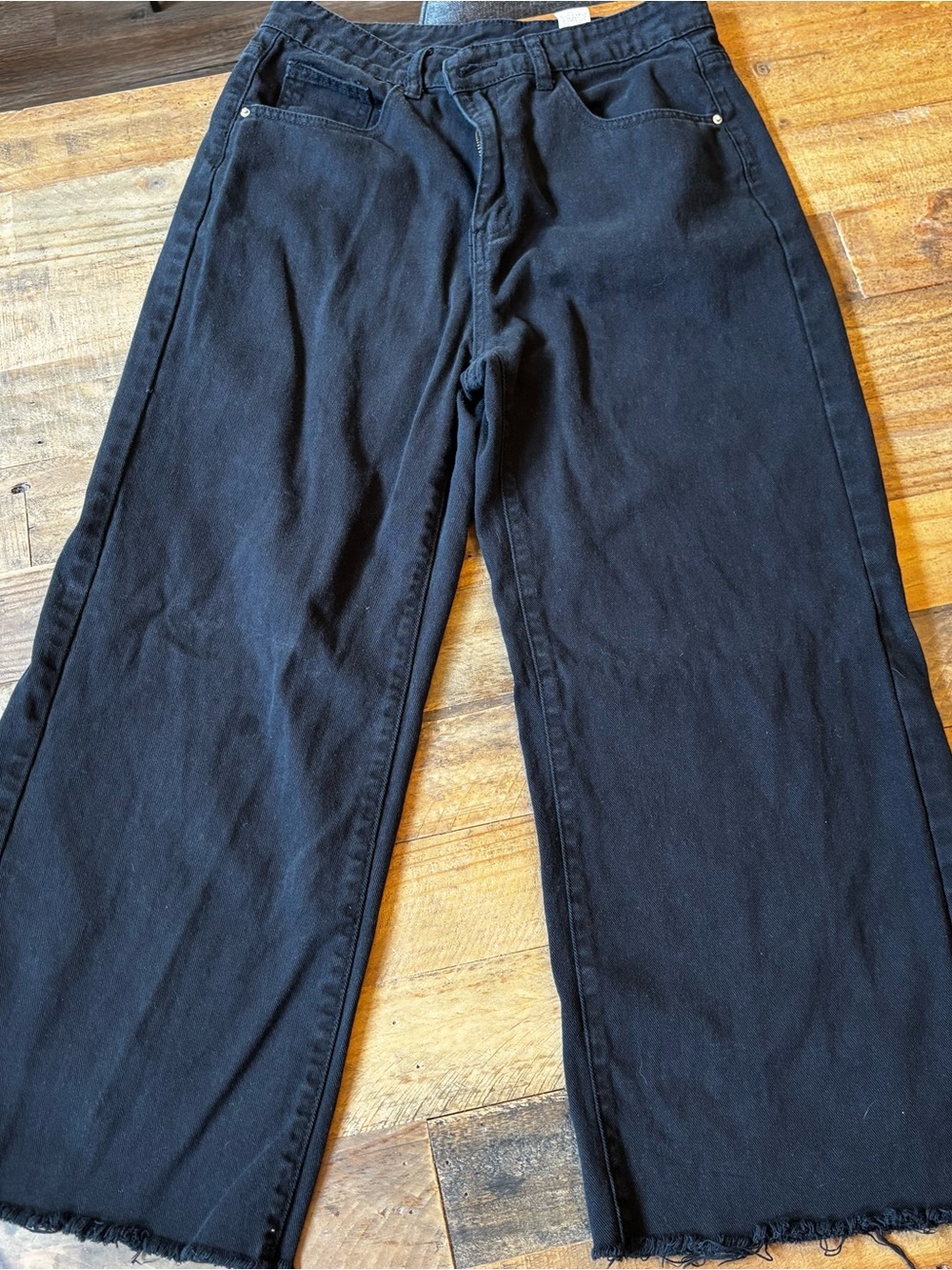 Women’s Black Wide-Leg Jeans